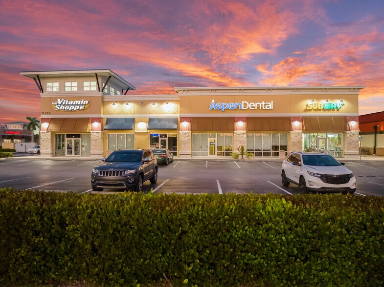 More Photos Of 11601-11609 S Cleveland Ave, Fort Myers Unknown For Lease