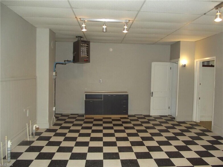 More Photos Of 17051 Libby Rd, Maple Heights Storefront Retail Residential For Lease