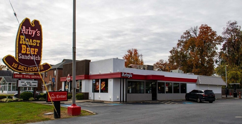 Primary Photo Of 5022 S 3rd St, Louisville Fast Food For Sale