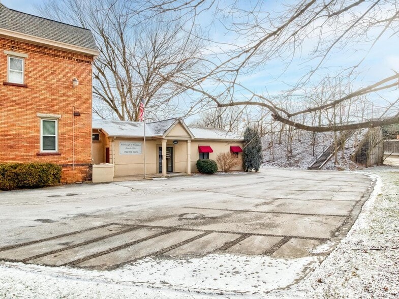 More Photos Of 413 Bridge St, Beaver Healthcare For Sale