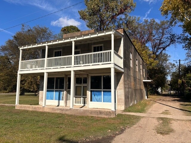 More Photos Of 203 Sprague St, Arkansas City Storefront Retail Residential For Sale