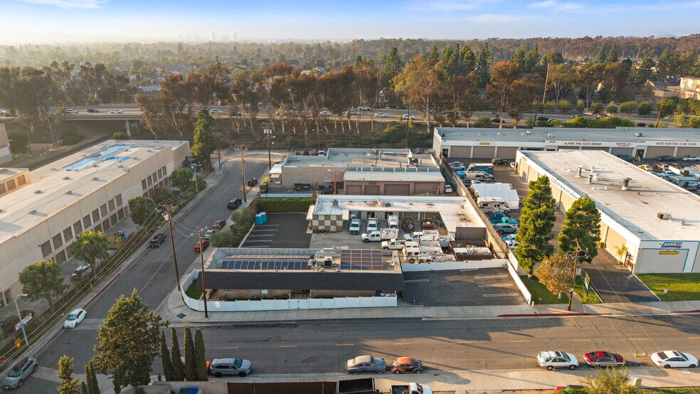 More Photos Of 23201 Orange Ave, Lake Forest Office For Sale
