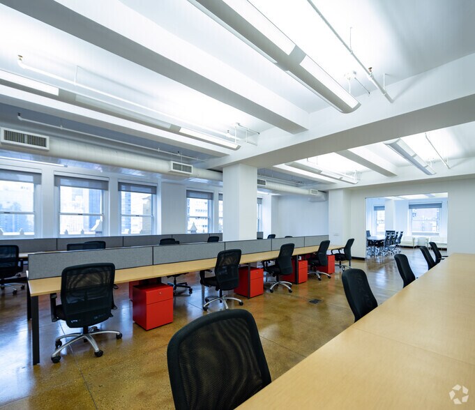 More Photos Of 589 Eighth Ave, New York Loft Creative Space For Lease