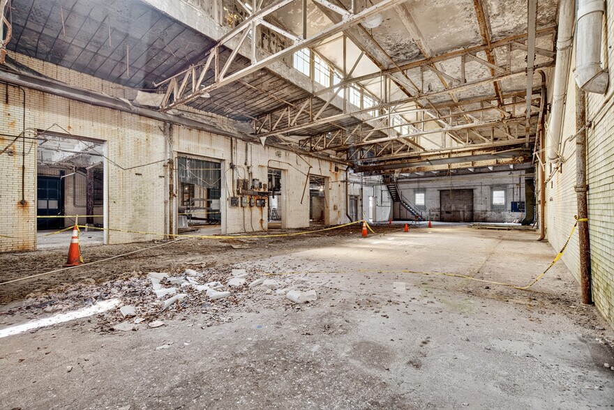 More Photos Of 662 Fillmore Ave, Buffalo Industrial For Sale