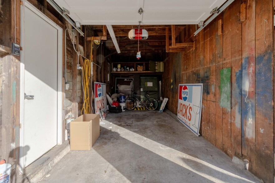 More Photos Of 2543-2545 24th St, San Francisco Storefront Retail Residential For Sale