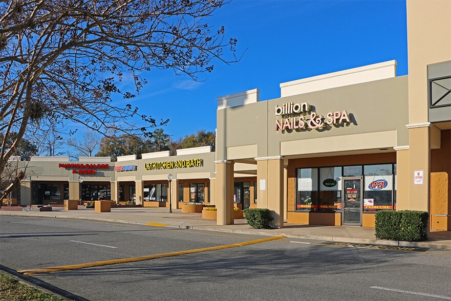 More Photos Of 8102 Blanding Blvd, Jacksonville Unknown For Lease