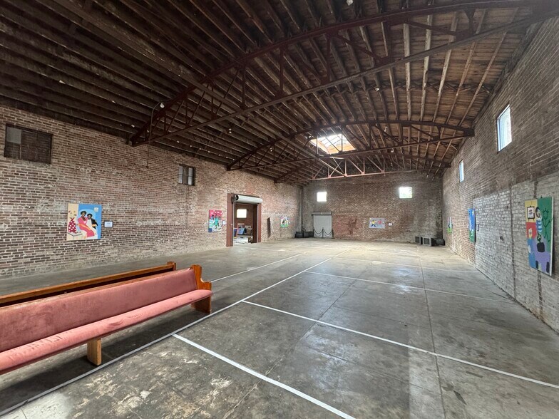 More Photos Of 1419 Julia St, Baton Rouge Warehouse For Sale