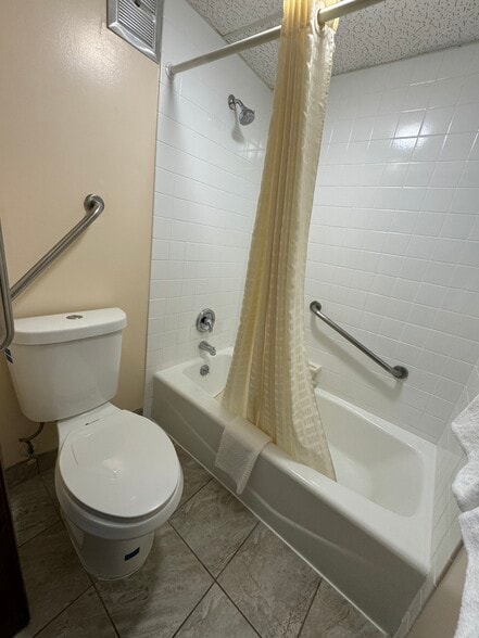 More Photos Of 815 1st St S, Waite Park Hotel For Sale