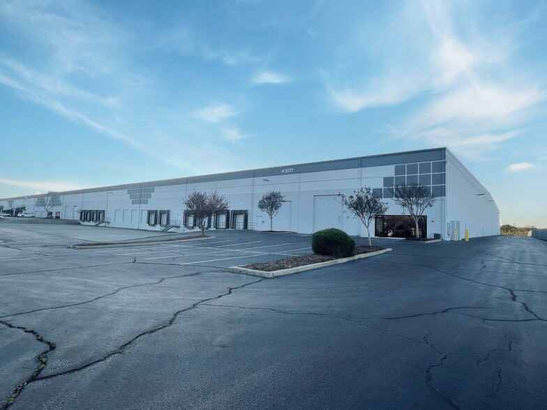 Primary Photo Of 3071 Venture Dr, Lincoln Warehouse For Lease