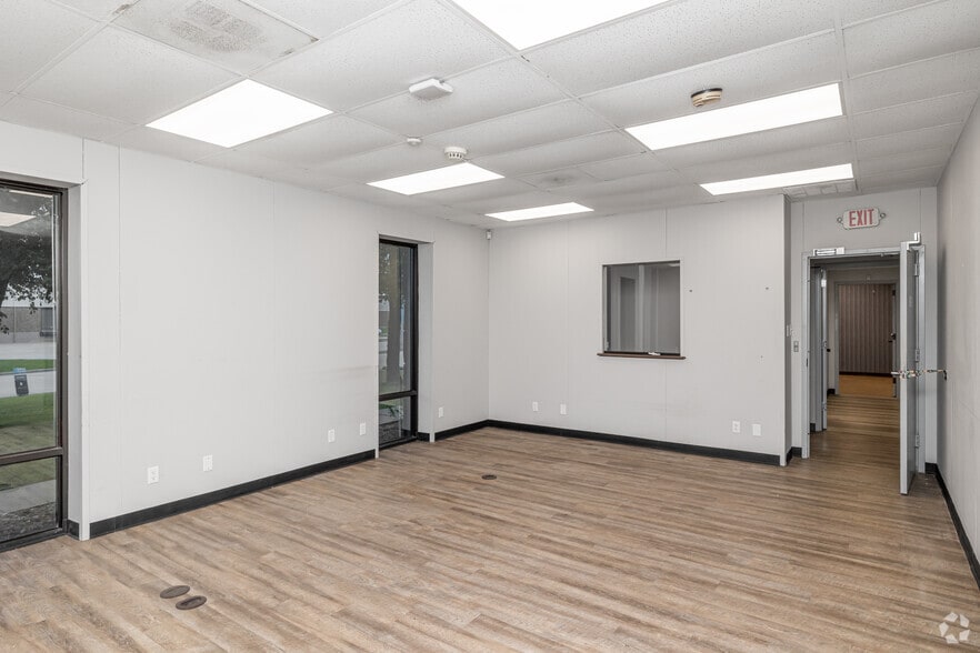 More Photos Of 3904 Ayers Rd, Fort Smith Warehouse For Sale