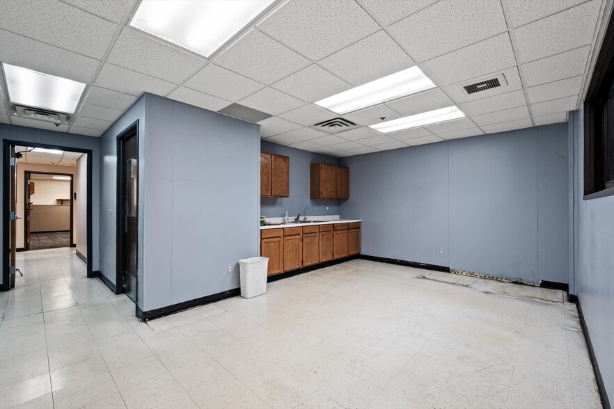 More Photos Of 69150 Skinner Dr, Richmond Warehouse For Sale