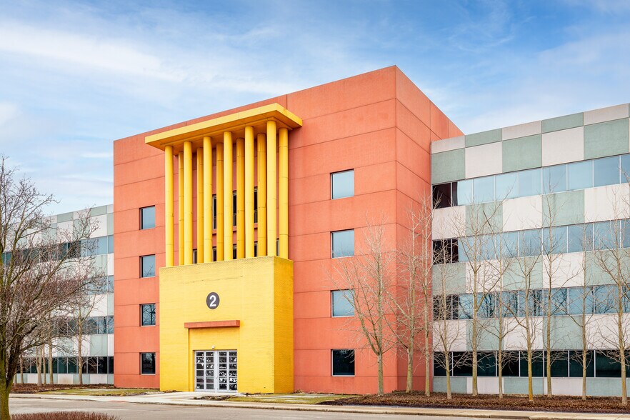 More Photos Of 10330 N Meridian St, Carmel Medical For Lease