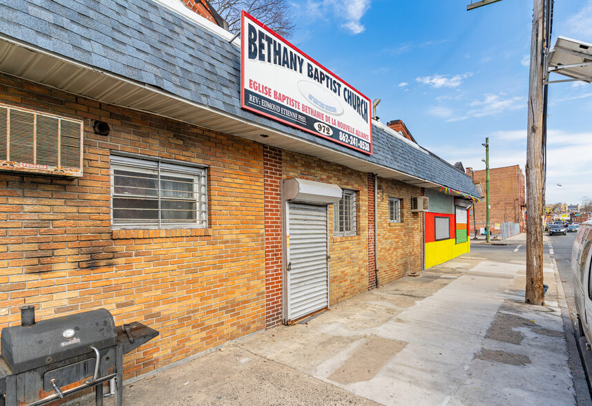 More Photos Of 972 18th Ave, Newark Storefront For Sale