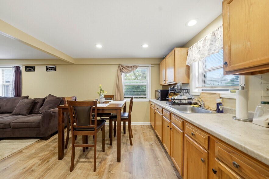 More Photos Of 55 Washington St, Lockport Apartments For Sale