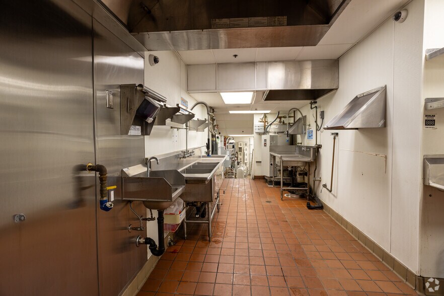 Photo of 1st Floor Ste 101 - 701 W 7th St