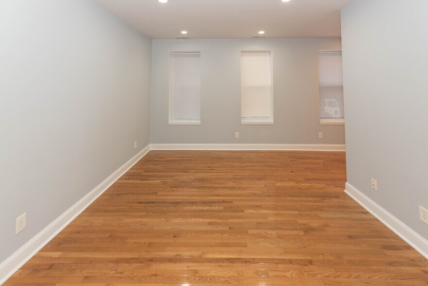 More Photos Of 2445 Lakeview Ave, Baltimore Apartments For Sale