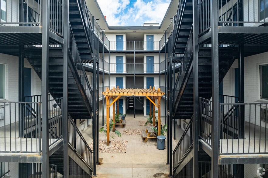 More Photos Of 1330 W Mississippi Ave, Denver Apartments For Sale