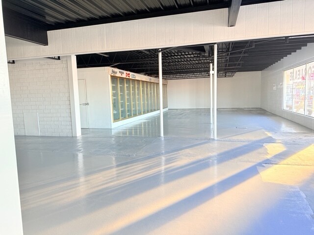 More Photos Of 430 J M Lindsay Blvd, Lindsay Freestanding For Lease