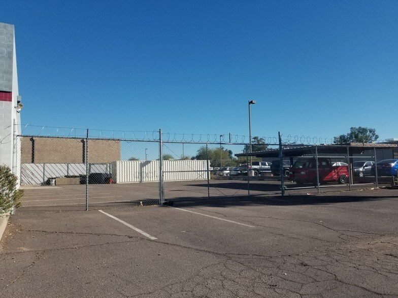 More Photos Of 1445 W 12th Pl, Tempe Light Distribution For Lease