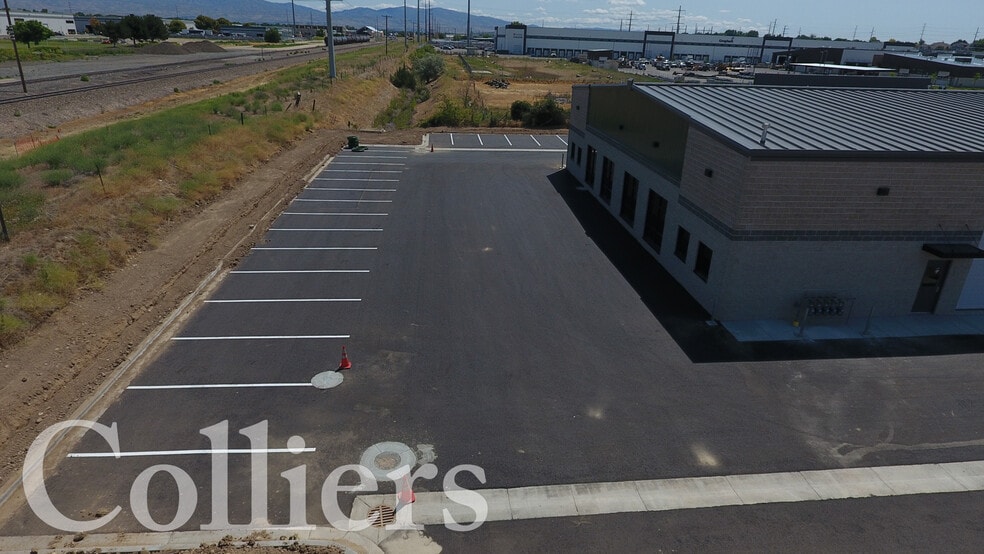 More Photos Of 4160 Lanark St, Meridian Warehouse For Lease