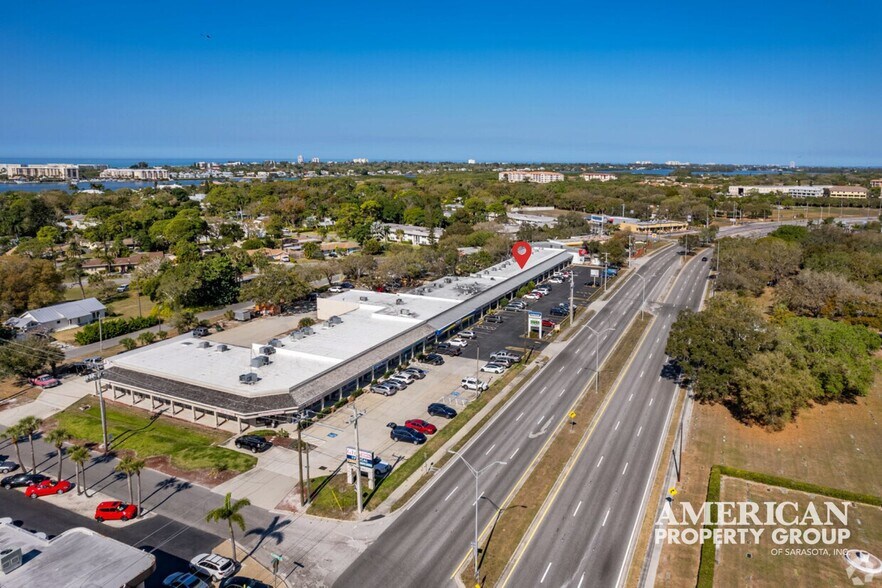 More Photos Of 5900-5990 S Tamiami Trl, Sarasota Storefront For Lease
