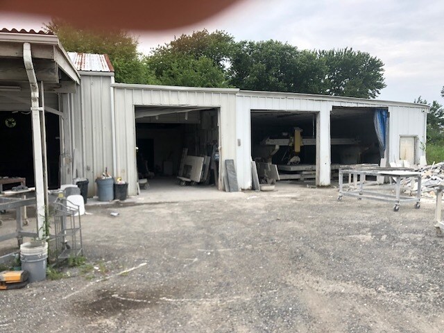 More Photos Of 301 Saddler Rd, Grasonville Showroom For Lease