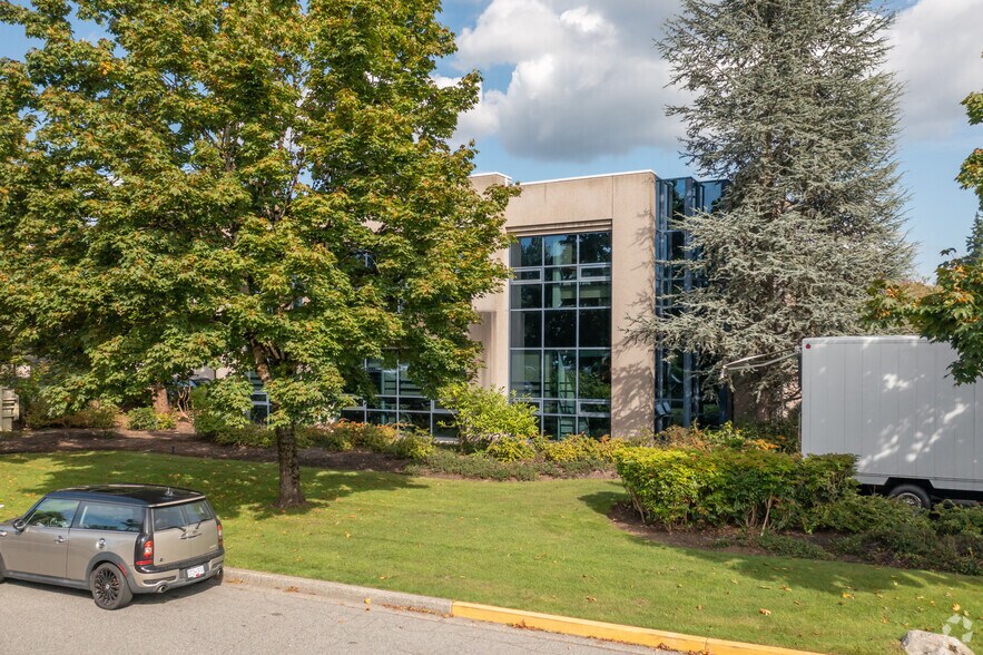 More Photos Of 9110 196A St, Langley Light Distribution For Lease