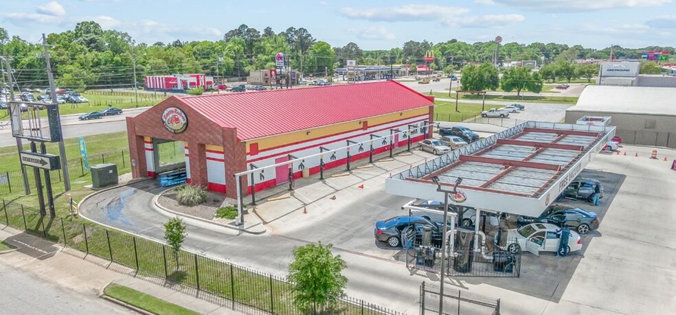 Primary Photo Of 900 W South Blvd, Montgomery Carwash For Sale