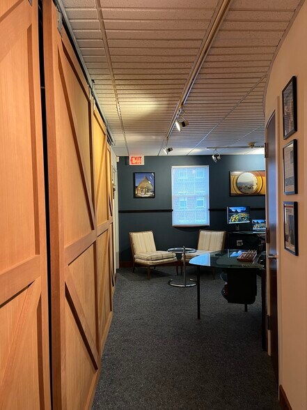 More Photos Of 20-22 Regency Plz, Glen, Glen Mills Office For Sale