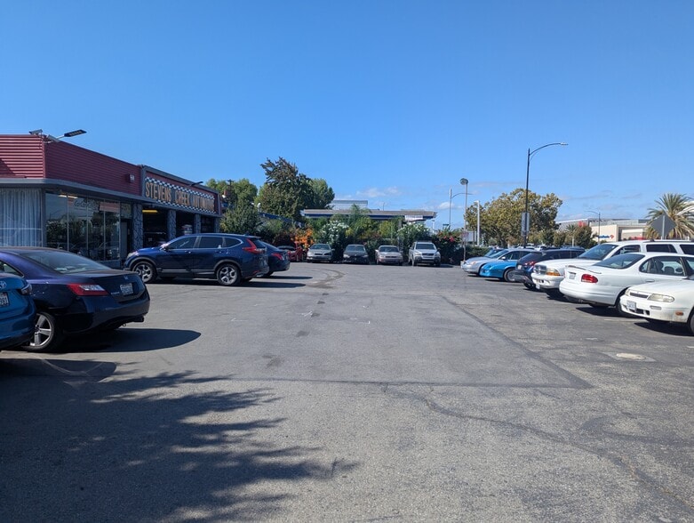 More Photos Of 2812 Stevens Creek Blvd, San Jose Auto Repair For Sale