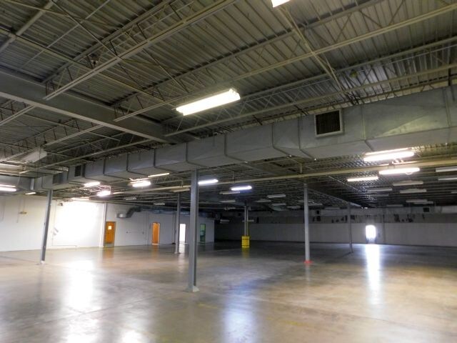 More Photos Of 1475 S Sam Houston Blvd, Houston Warehouse For Sale