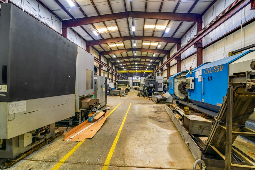 More Photos Of 2413 Roy Rd, Pearland Manufacturing For Sale