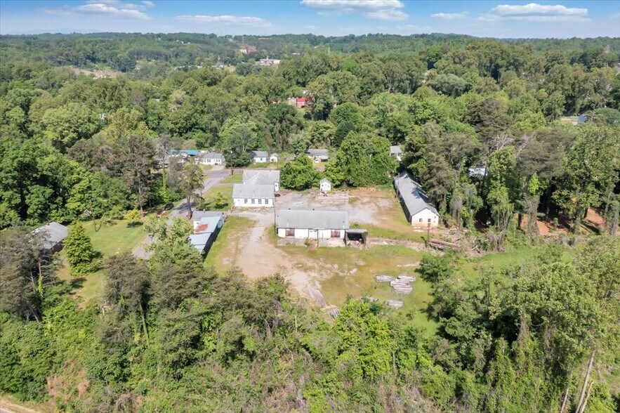 More Photos Of 1687 Stultz Rd, Martinsville Specialty For Sale