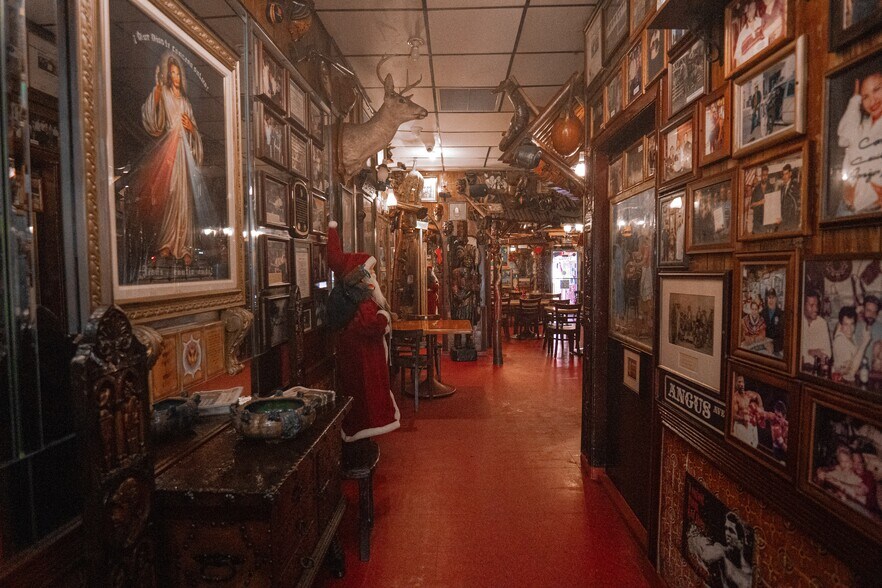 More Photos Of 1644 SW Flagler Ter, Miami Restaurant For Sale