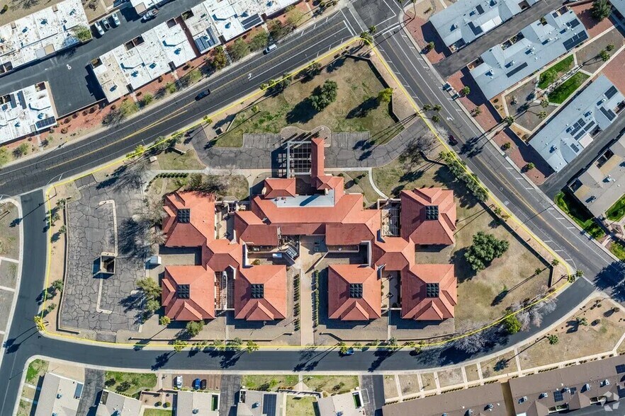 More Photos Of 13818 N Thunderbird Blvd, Sun City Rehabilitation Center For Sale