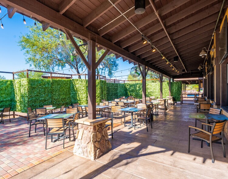 More Photos Of 7100 E Cave Creek Rd, Cave Creek Restaurant For Lease
