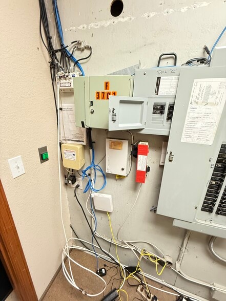More Photos Of 3701 W International Speedway Blvd, Daytona Beach Light Distribution For Lease