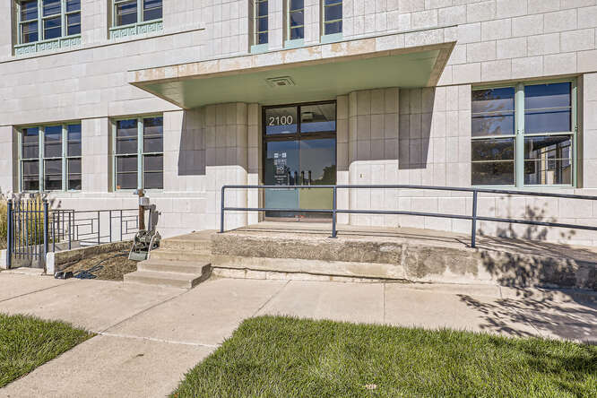 More Photos Of 2100 Downing St, Denver Office For Sale