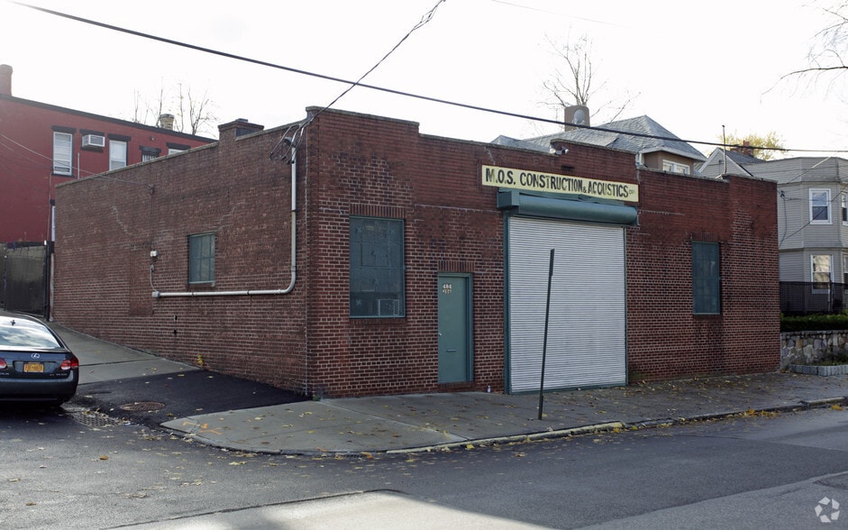 Primary Photo Of 484 Saw Mill River Rd, Yonkers Industrial For Sale