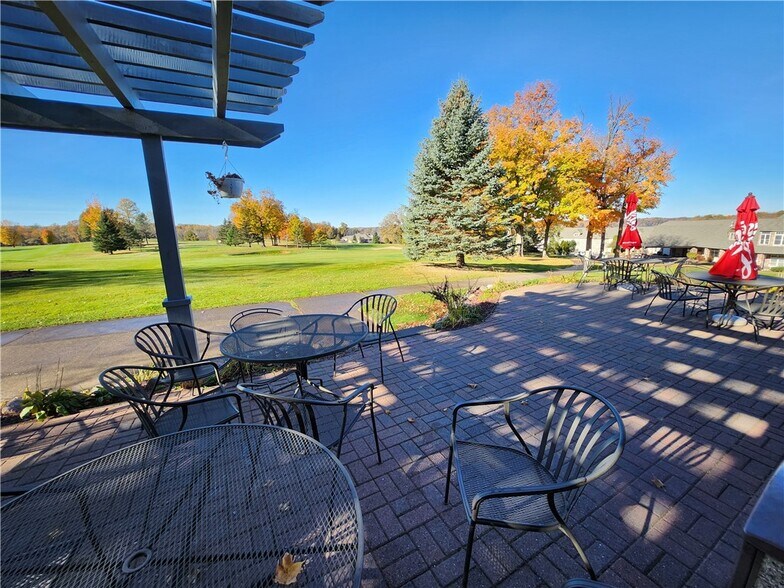 More Photos Of 2855 29th Ave, Birchwood Restaurant For Sale