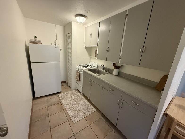 More Photos Of 3014 N Institute St, Colorado Springs Apartments For Sale