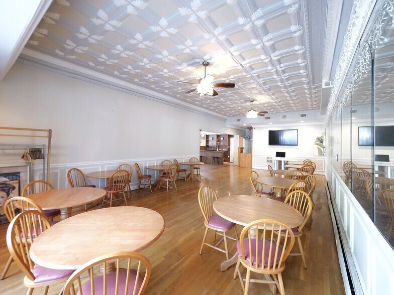 More Photos Of 3256-3258 N Elston Ave, Chicago Storefront Retail Residential For Sale