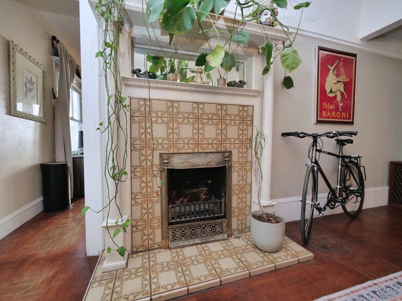 More Photos Of 1901-1903 H St, Sacramento Apartments For Sale