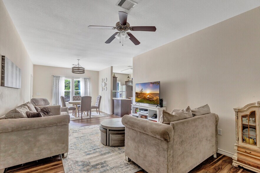 More Photos Of 24334 FM 2090 Rd, Splendora Office Residential For Sale