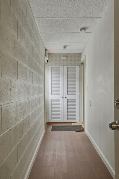 More Photos Of 25 E Pulteney St, Corning Office For Sale