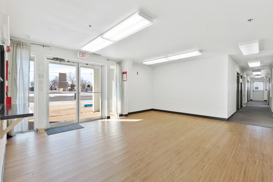 More Photos Of 26243 State Highway 51, Wagoner Medical For Sale