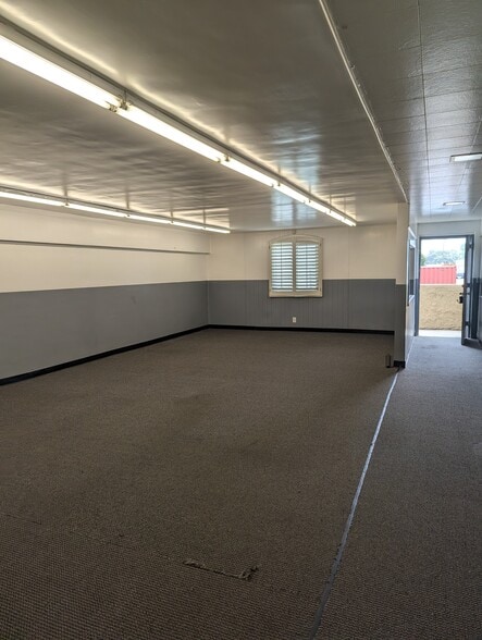 More Photos Of 2301-2323 W 190th St, Redondo Beach Industrial For Lease
