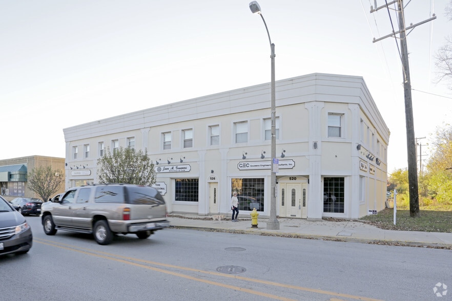 More Photos Of 520-532 S York St, Elmhurst Office Residential For Lease