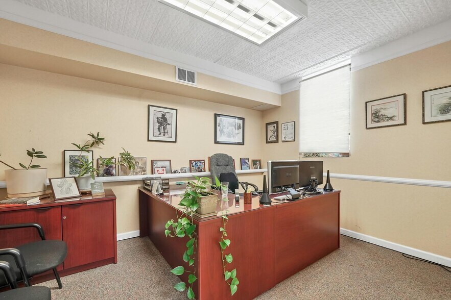 More Photos Of 27 Cleveland St, Valhalla Loft Creative Space For Lease