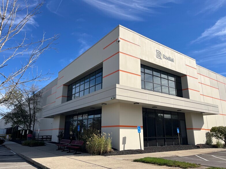More Photos Of 6360-6440 Port Rd, Groveport Distribution For Lease